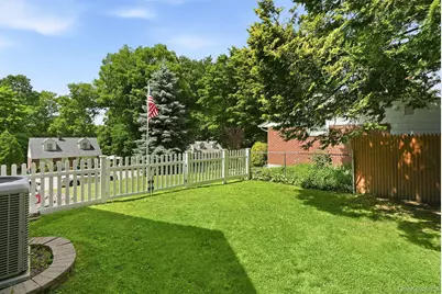 12 Logwynn Lane, Cortlandt Manor, NY 10567 - Photo 32