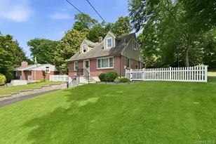 12 Logwynn Ln, Cortlandt Manor, NY 10567 - Photo 2