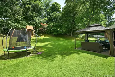 12 Logwynn Lane, Cortlandt Manor, NY 10567 - Photo 30