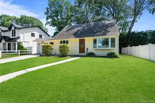 116 Spruce St, Massapequa Park, NY 11762 - Photo 2