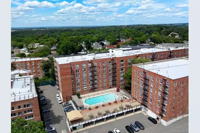 54-40 Little Neck Parkway #4F, Little Neck, NY 11362 - Photo 14