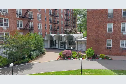 54-40 Little Neck Parkway #4F, Little Neck, NY 11362 - Photo 1