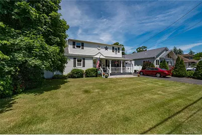 11 Spruce Street, Islip, NY 11751 - Photo 4