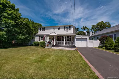 11 Spruce Street, Islip, NY 11751 - Photo 2