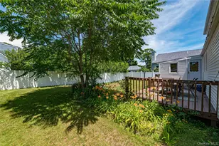 11 Spruce St, Islip, NY 11751 - Photo 32