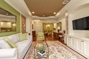 104 Shady Ln, Westbury, NY 11590 - Photo 4
