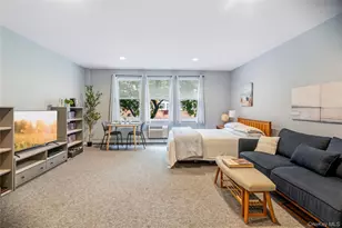 61 Maine Ave, Rockville Centre, NY 11570 - Photo 6