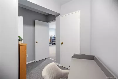 61 Maine Avenue #F15, Rockville Centre, NY 11570 - Photo 20