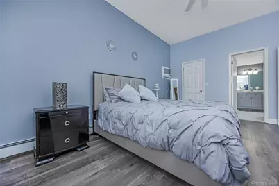 10 John Street, Selden, NY 11784 - Photo 30
