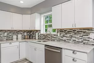 10 John St, Selden, NY 11784 - Photo 26