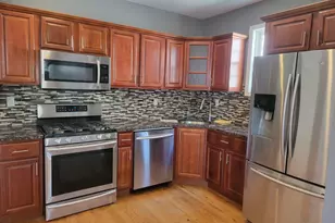 146-12 181st St, Springfield Gardens, NY 11413 - Photo 4