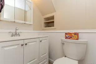 43-18 195th St, Flushing, NY 11358 - Photo 12