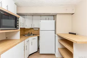 43-18 195th St, Flushing, NY 11358 - Photo 8