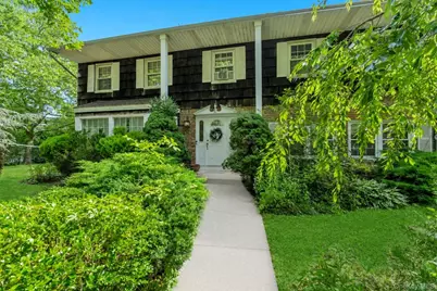 55 Riverview Court, Oakdale, NY 11769 - Photo 6