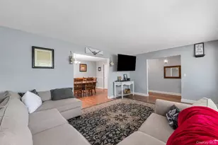 55 Riverview Ct, Oakdale, NY 11769 - Photo 28