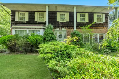 55 Riverview Court, Oakdale, NY 11769 - Photo 4