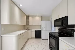 55 Riverview Ct, Oakdale, NY 11769 - Photo 32