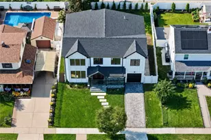 44 Meadow Ln, Levittown, NY 11756 - Photo 42