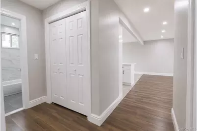 9 Emerald Lane S, Amityville, NY 11701 - Photo 14