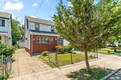 8952 218th Street, Queens Village, NY 11427 - Photo 4