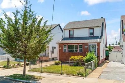 8952 218th Street, Queens Village, NY 11427 - Photo 2