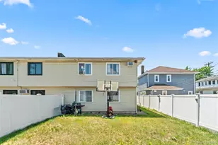 119-17 Guy R Brewer Blvd, Jamaica, NY 11434 - Photo 28