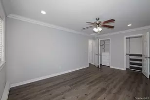 550 New Hwy, Hauppauge, NY 11788 - Photo 8