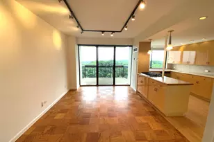 27110 Grand Central Pkwy, Floral Park, NY 11005 - Photo 6