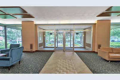 30 Grace Avenue #2F, Great Neck, NY 11021 - Photo 22