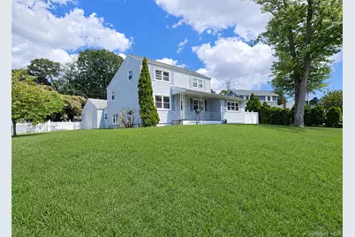 290 Eastwood Boulevard, Centereach, NY 11720 - Photo 2