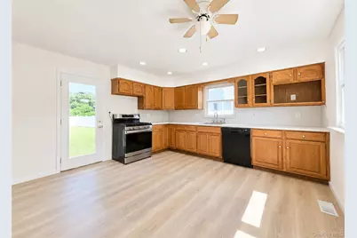 290 Eastwood Boulevard, Centereach, NY 11720 - Photo 6