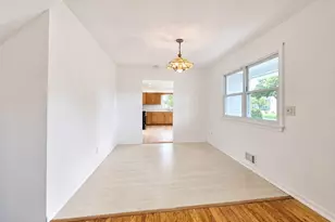 290 Eastwood Blvd, Centereach, NY 11720 - Photo 8