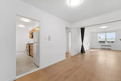 6393 Woodhaven Boulevard #2F3, Rego Park, NY 11374 - Photo 2