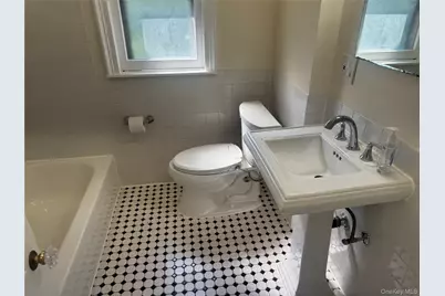 27 Keogh Lane, New Rochelle, NY 10805 - Photo 10