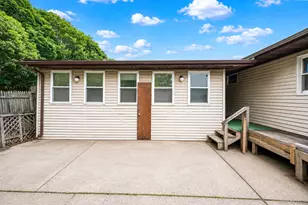 119 Chanel Dr E, Shirley, NY 11967 - Photo 36