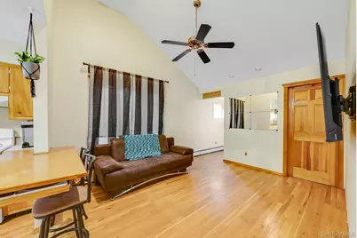 650 College Road, Farmingville, NY 11738 - Photo 4