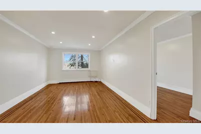 4392 Carpenter Apt #2 Avenue, Bronx, NY 10466 - Photo 8