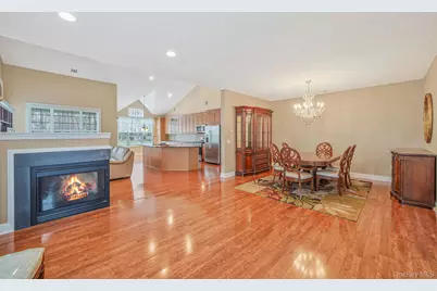 11 Ovation Place, Eastport, NY 11941 - Photo 12