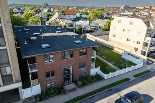 475 W Broadway, Long Beach, NY 11561 - Photo 12