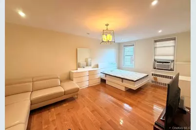 85-14 Broadway #3L, Elmhurst, NY 11373 - Photo 2
