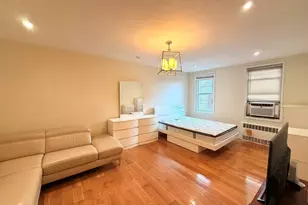 85-14 Broadway, Elmhurst, NY 11373 - Photo 2