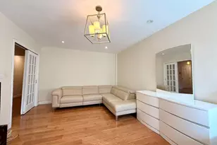 85-14 Broadway, Elmhurst, NY 11373 - Photo 4