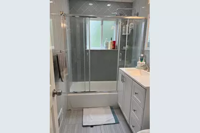 277 Graff Avenue, Bronx, NY 10465 - Photo 24