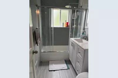 277 Graff Avenue, Bronx, NY 10465 - Photo 6