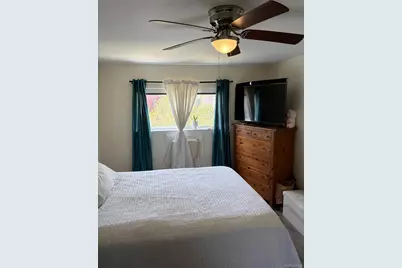 277 Graff Avenue, Bronx, NY 10465 - Photo 2