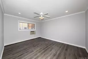 65 Friendly Ct, Babylon, NY 11704 - Photo 6