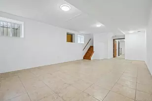 176-25 133rd Ave, Jamaica, NY 11434 - Photo 14