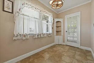 210 Madison St, Franklin Square, NY 11010 - Photo 8