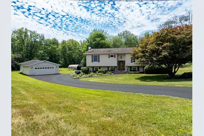 17 Dorett Drive, Wappingers Falls, NY 12590 - Photo 2