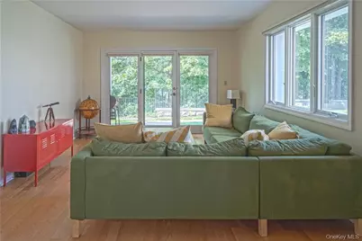 16 Hudson Point Lane, Ossining, NY 10562 - Photo 8